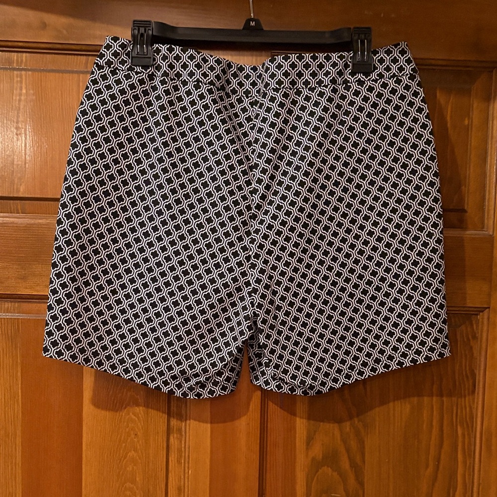 Nanette Lepore Black and White Patterned Women Shorts - Picture 4 of 5